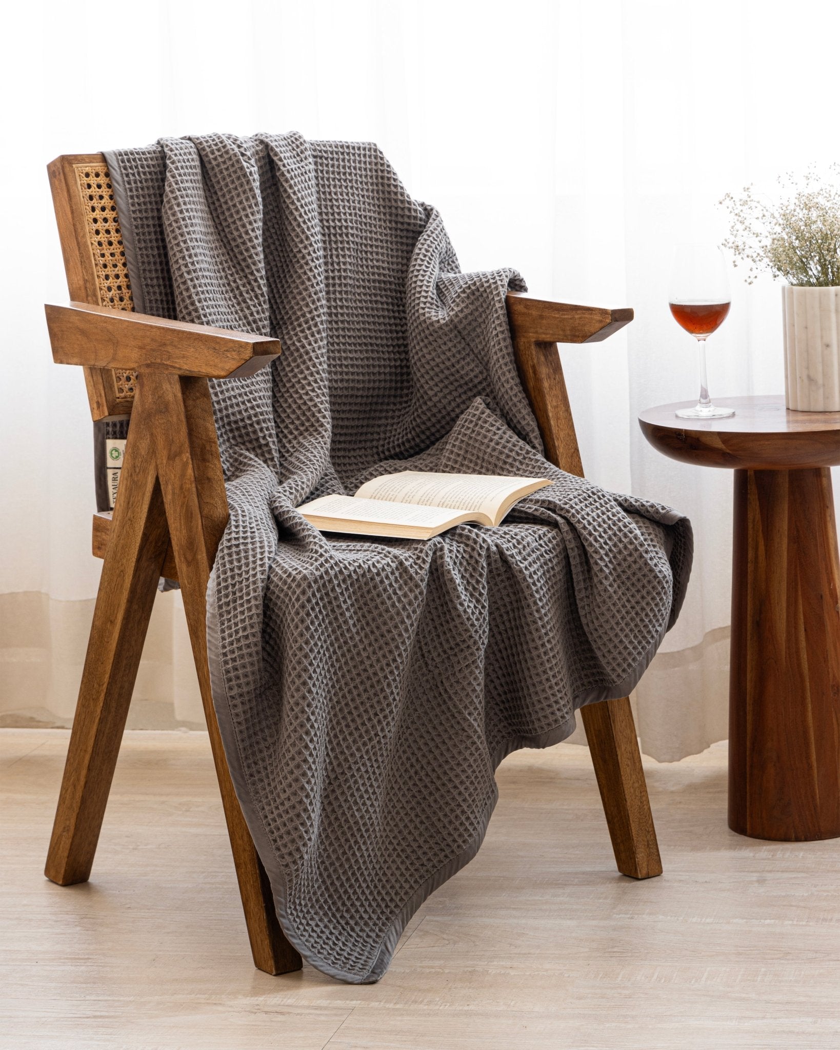 Quintessential Throw Ash - Texaura