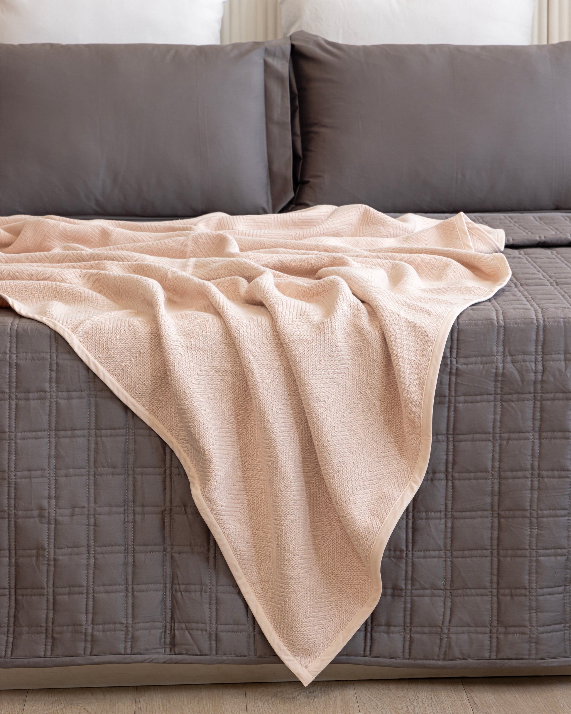 Organic Herringbone Throw - Texaura 