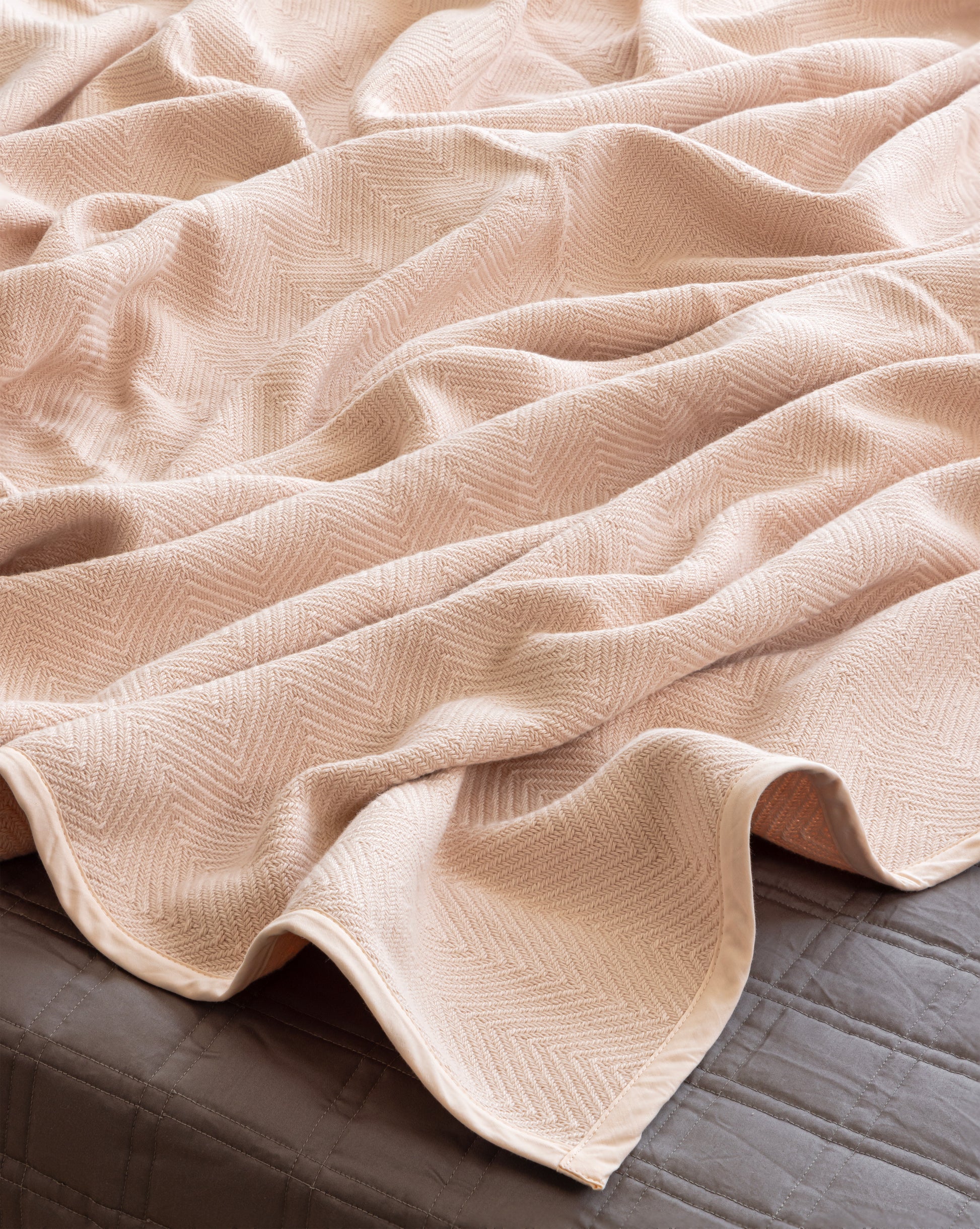 Organic Herringbone Throw - Texaura 